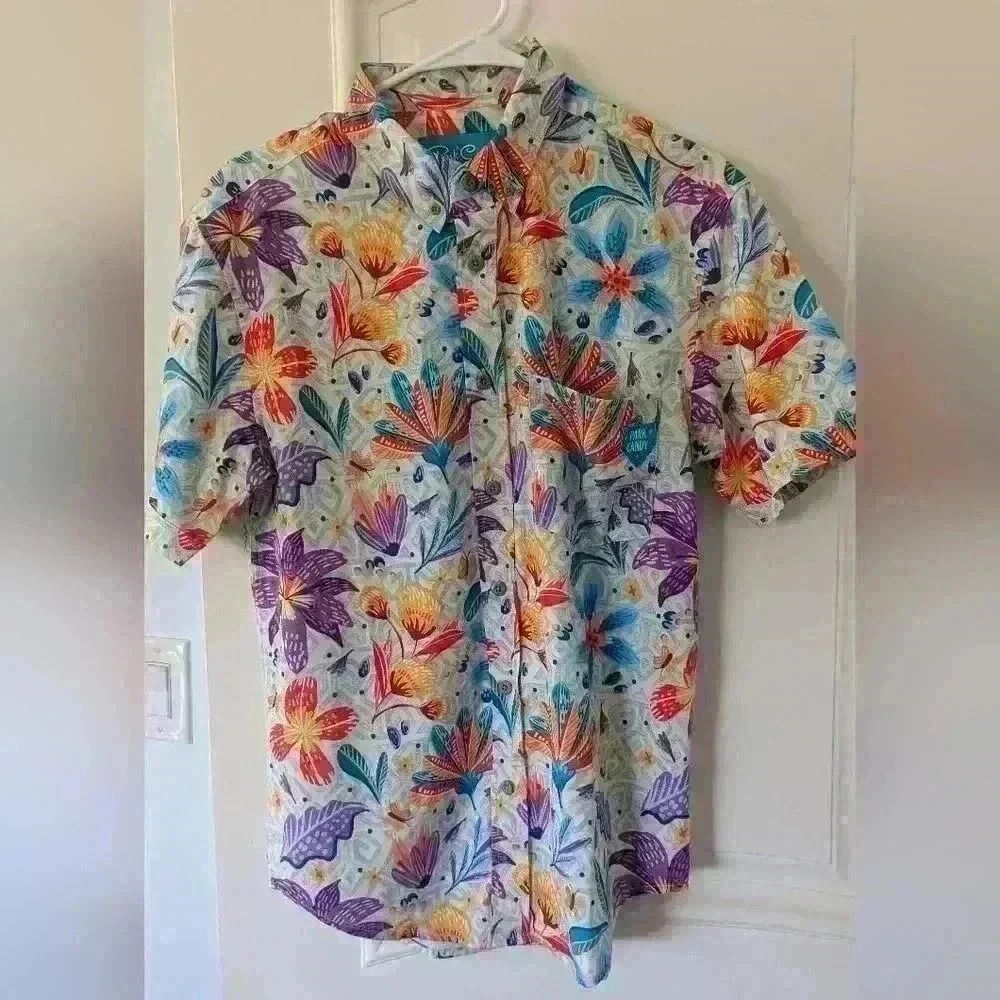 Disney Park Candy Button Up Short Sleeve Shirt Men's Small Design from Encanto